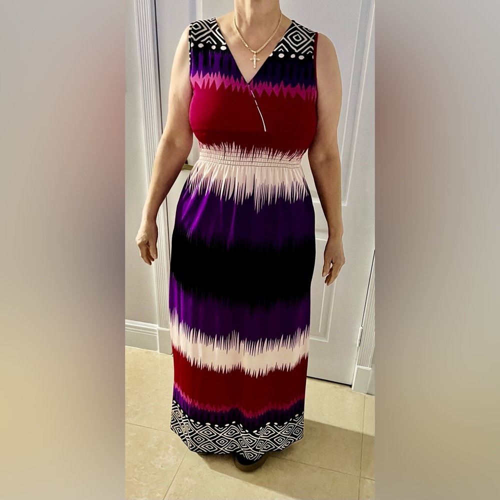 Jon & Anna New York V- Neck Sleeveless Woman Multicolor & Print Color . Size : M - Picture 2 of 14